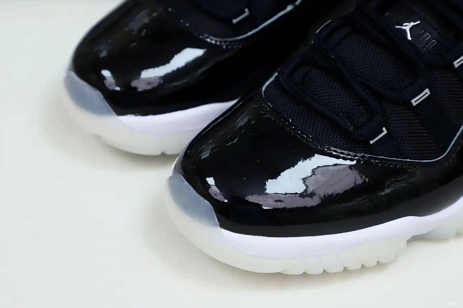 JORDAN AIR Kimikick RETRO 11   25TH 'JUBILEE 0611